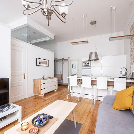 Design Meets Comfort - Embassy Area - By Innorental Lägenhet