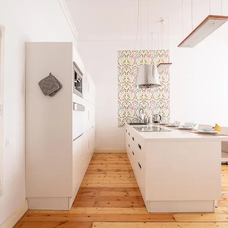 Design Meets Comfort - Embassy Area - By Innorental Lägenhet Riga